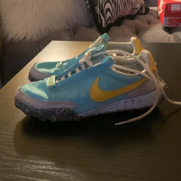 COPY - NIKE Light blue yellow RUNNING SNEAKERS Women size 7 - Picture 7 of 11